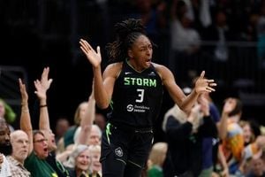 Nneka Ogwumike Dominates As Storm Rise In WNBA