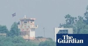 Koreas Dismantle Border Loudspeakers In Rare Thaw