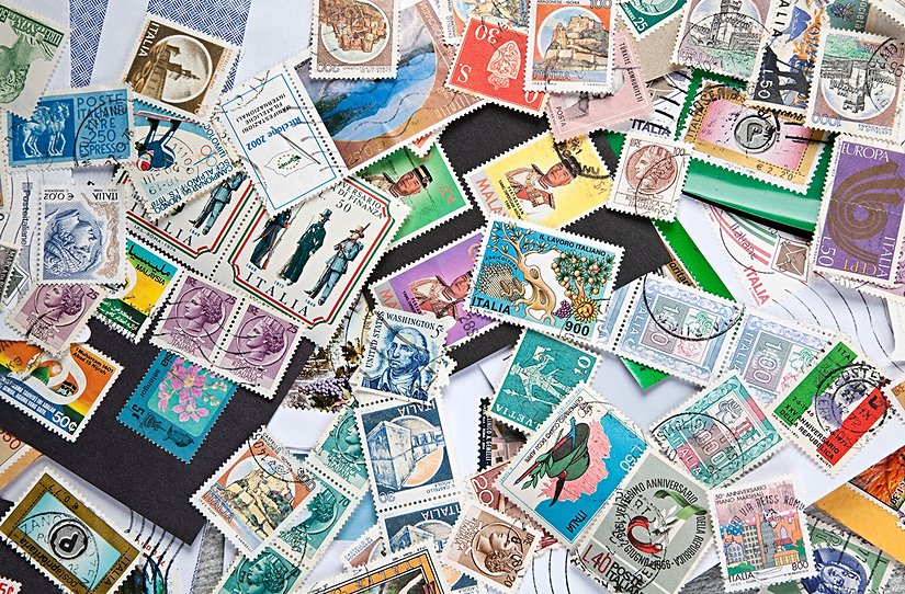 Bilimin işi pul toplamak değil, o pulların anlattığı hikayeyi ortaya çıkarmaktır. Pul toplamadan, hikaye ortaya çıkamaz; ancak bilim, pulun toplanması işinden ibaret de değildir. Teknik olarak pulu toplayan bilim-harici kaynaklar bile olabilirdi (tıpkı arkadaşınızın pul koleksiyonunu incelemeniz gibi); bilim bu dış kaynağın verilerini de inceleyip bütüncül hikaye konusunda görüş ve yorum beyan edebilirdi.