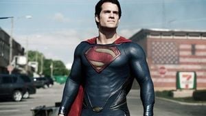 Zack Snyder Reveals Henry Cavill’s Original Superman Suit