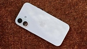 UiPath Defies AI Fears As Wall Street Reels