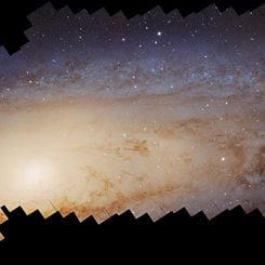 Hubble'ın Andromeda Galaksisi Mozaiği