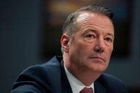 ‘Cutting Corners’: Ex-ICE Chief Raises Alarms - NewsBreak