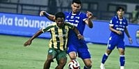 Hasil Persib Bandung vs PSBS Biak: Kalahkan 10 Pemain PSBS, Persib Kembali ke Puncak!