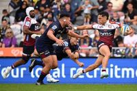 LIVE: Queensland Reds lead Highlanders in Dunedin slugfest