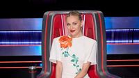 Watch: Kelsea Ballerini Reacts To Rising Artist's Heartbreaking Performance Style In Powerful Moment On 'The Voice' | K102 | Wayne and Tay