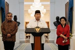 Indonesian President Revokes Lawmaker Perks After Deadly Unrest
