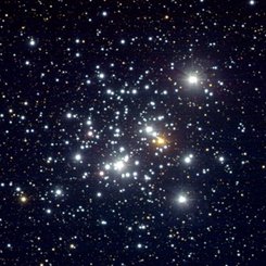 NGC 4755: Yıldızlardan Bir Mücevher Kutusu