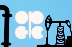 OPEC Oil Output Declines Despite Planned Production Increase