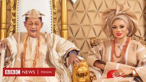 Alaafin Of Oyo-elect Donates Medical Equipment To Health Center