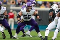 Source: Patriots signing ex-Vikings center to replace David Andrews