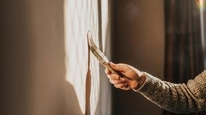 Interior Design Trends Make A Warm Comeback