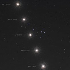  Venus and the Pleiades in April 