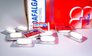 Dangerous Paracetamol Challenge Sparks Warnings Across Switzerland