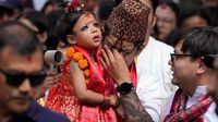 Video. A two-year-old girl is chosen as Nepal’s new living goddess