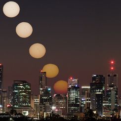  Spotty Sunrise over Brisbane 