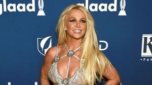 Britney Spears Sparks Las Vegas Comeback Rumors