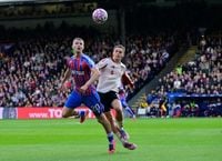 Slot explains desire to ‘overload the midfield’ against Palace