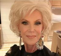 Elaine Wynn, Co-Founder of Casino Giant, Dies at 82