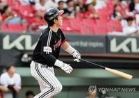 [프로야구] 박동원 역전 3점포로 LG, SSG 원정서 5-3 승리