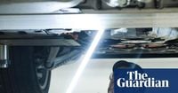 Jaguar Land Rover staff told to stay home after cyber-attack