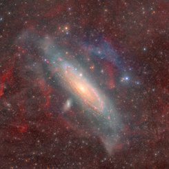 Gaz ve Tozun İçinden Andromeda