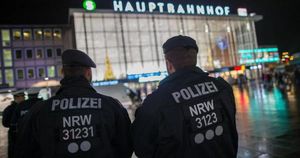 Cologne Cathedral Evacuated After Suspicious Koffer Found