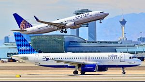 United Airlines Firmly Denies JetBlue Merger Rumors