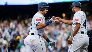 Mariners Snap Brewers Eleven Game Win Streak With Raleigh Homer