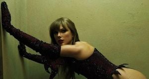 Taylor Swift Unveils The Life Of A Showgirl Album