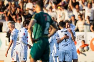 Telstar Clinches Final Play-Off Spot With Dominant Victory