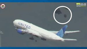 Panic Erupts As United Airlines Flight Evacuates Amid Engine Fire