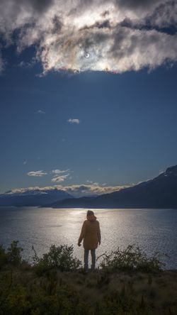 Patagonya Üzerindeki Halkalı Güneş Tutulması
