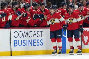 Panthers Dominate Senators With Power Play Surge In Sunrise