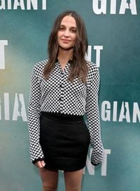 Alicia Vikander to make West End debut as she returns to stage after 17 years