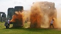 Just Stop Oil activists cleared of criminal damage to Stonehenge
