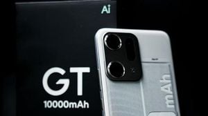 Realme Unveils Concept Phone With 10,000 MAh Battery