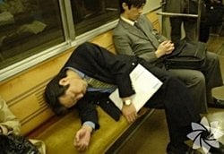 Uyurken duyabilir miyiz, duyamıyorsak bize seslenildiği zaman nasıl uyanıyoruz?