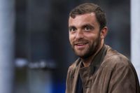 Fabrizio Romano names winner in £25m chase as West Ham lose another midfield solution