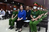 Trả tiền bồi thường vụ Vạn Thịnh Phát: Hơn 440 tỷ gửi tiết kiệm chờ người đến nhận | Vietstock