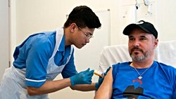 "Kişiye Özel" İlk Cilt Kanseri Aşısı İngiltere'de Deneniyor!