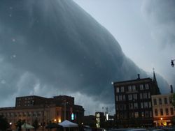 Wisconsin Üzerinde Bir Tüp Bulut