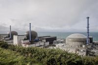 French Strikers Curb Nuclear Output as Political Crisis Deepens