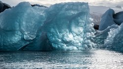 Hücre dışı enzim oranları, Arctic permafrost topraklarında yerellik ve ufka özgü karbon, nitrojen ve fosfor sınırlamalarını ortaya koymaktadır.