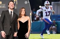 Hailee Steinfeld preps for Golden Globes as Josh Allen leads Bills over Jaguars playoff clash