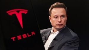 Tesla Faces Showdown Over Musk’s $1 Trillion Pay Plan