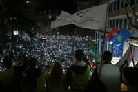 Over 100 thousand protest in Belgrade, Serbia - Türkiye Today