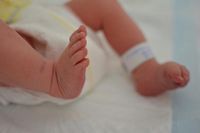 Bonus Nuovi Nati 2025 al via, come fare domanda all’Inps per ottenere 1000 euro per ogni figlio: i requisiti