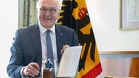 Milliarden Finanzpaket: Bundespräsident Steinmeier unterzeichnet nötige Grundgesetzänderung