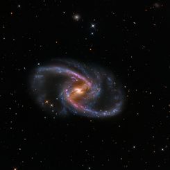  NGC 1365: Majestic Island Universe 